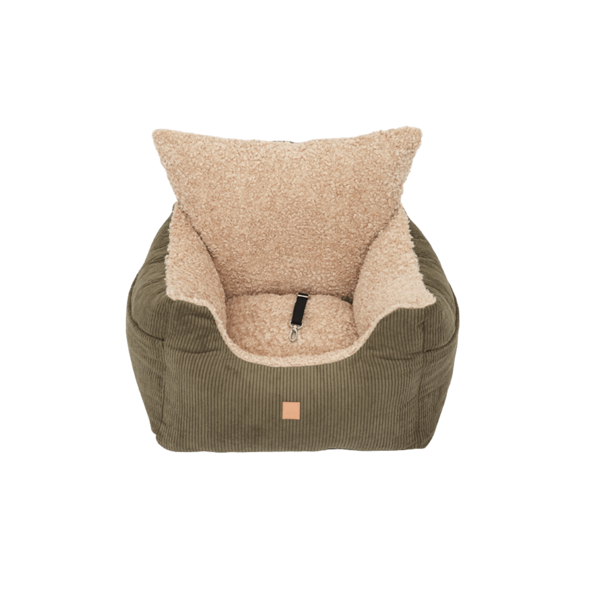 Khaki corduroy car seat for dogs by Pet & Co., featuring a soft beige lining and a secure clip for harness attachment. Khakifarbener Autositz für Hunde aus Cord von Pet & Co. mit weichem beigem Innenfutter und Sicherheitsclip zur Befestigung am Geschirr. Siège auto pour chien en velours côtelé kaki de la marque Pet & Co., avec doublure beige douce et attache de sécurité pour harnais.