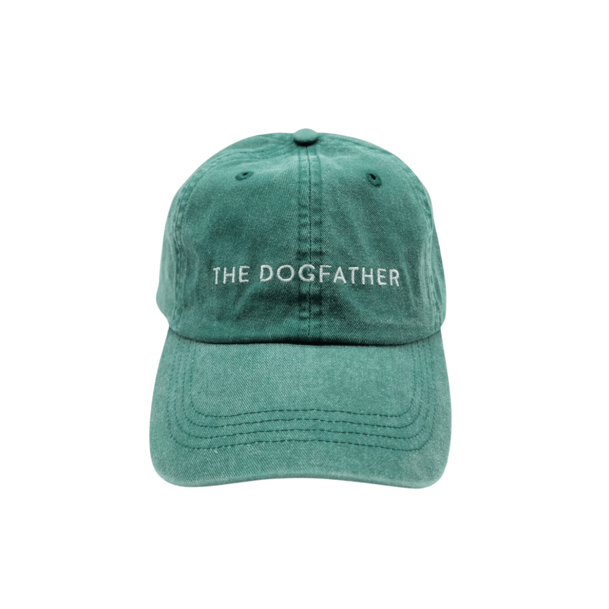 Green baseball cap with "THE DOGFATHER" embroidery on the front by Collar of Sweden – Casquette verte avec l'inscription "THE DOGFATHER" brodée à l'avant, signée Collar of Sweden – Grünfarbene Baseballkappe mit „THE DOGFATHER“-Stickerei vorne von Collar of Sweden.
