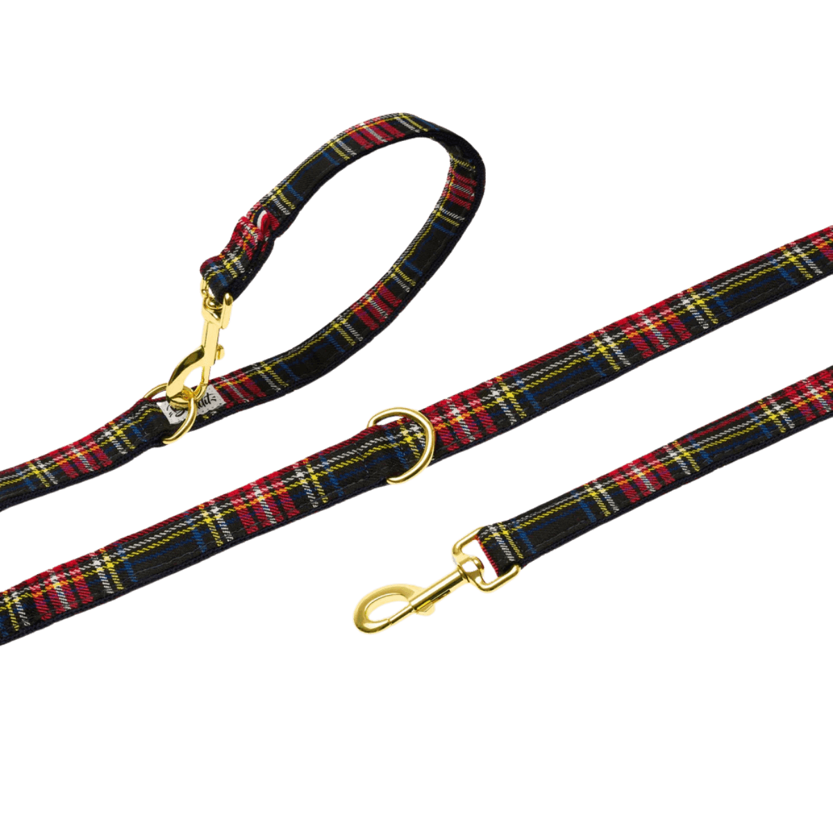 Full view of the French Bandit red tartan dog leash with gold-tone hardware and adjustable rings – timeless and functional design. Gesamtansicht der French Bandit Hundeleine im roten Tartan mit goldener Hardware und verstellbaren Ringen – klassisch und praktisch zugleich. Vue complète de la laisse pour chien tartan rouge de French Bandit avec bouclerie dorée et anneaux réglables – design intemporel et fonctionnel.